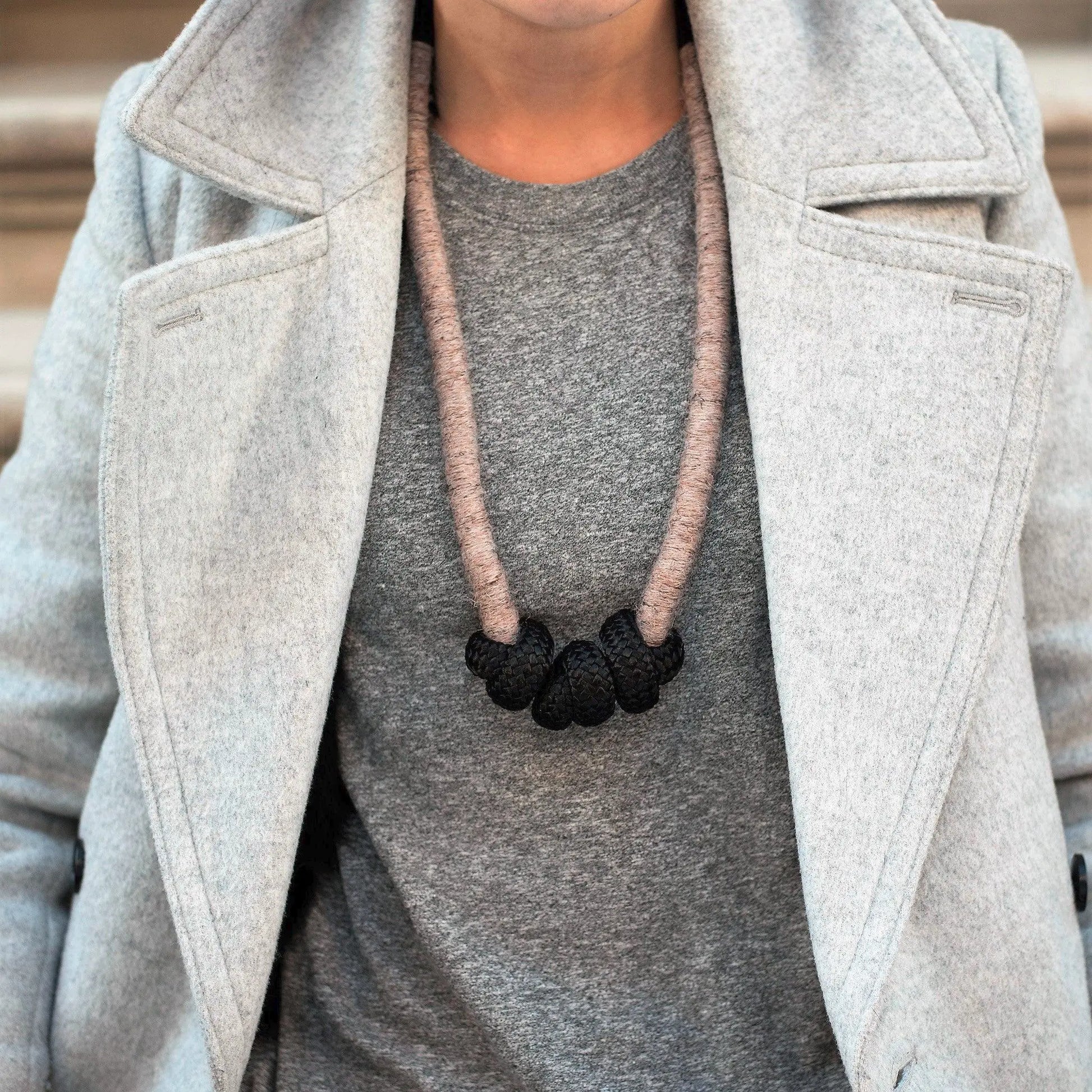 Chiswe Minimalist Necklace - Rose